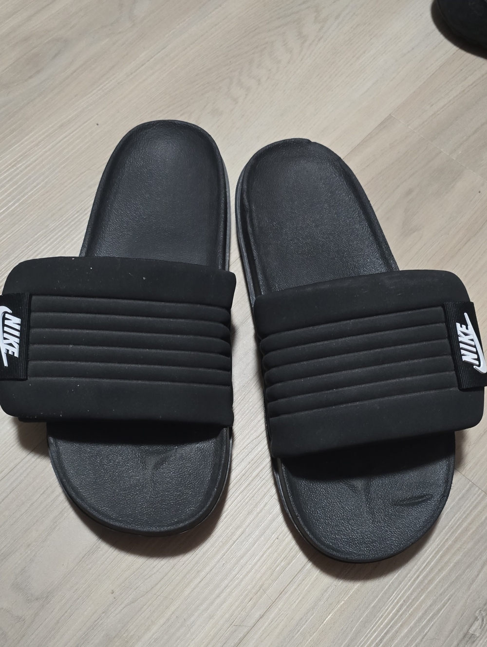 Nike Black Ribbed Strap Slide Sandals